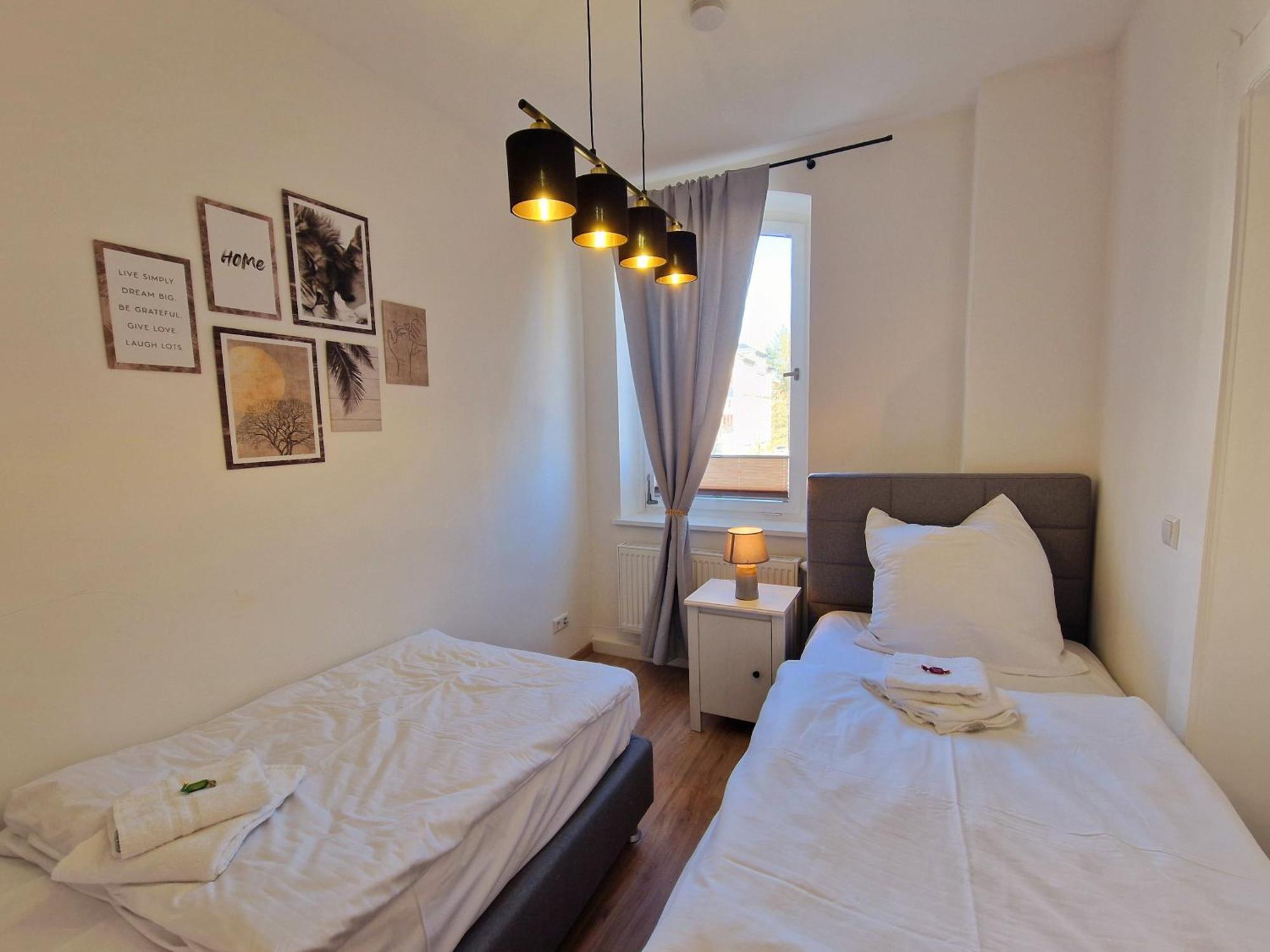 Grosse 3-Zimmer Wohnung - Zentral-Coburg - Kostenloser Parkplatz المظهر الخارجي الصورة